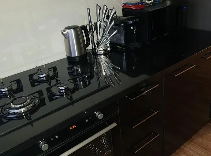 Mirrors Old Town Apartment