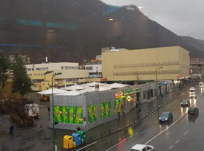 Apartment Mirrors Old Town